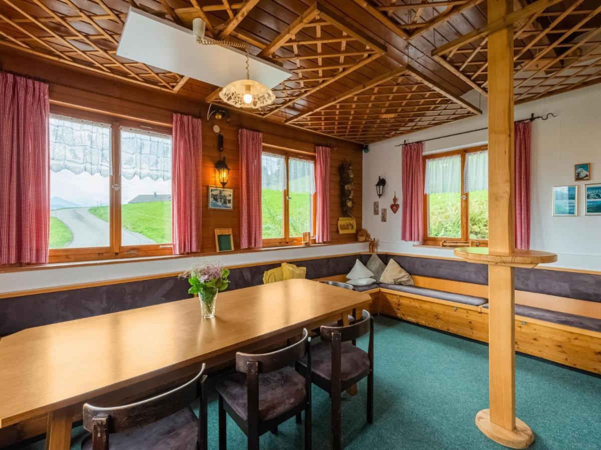 Vintage Holiday Home In Vorarlberg Near Ski Area Schwarzenberg im Bregenzerwald Eksteriør bilde